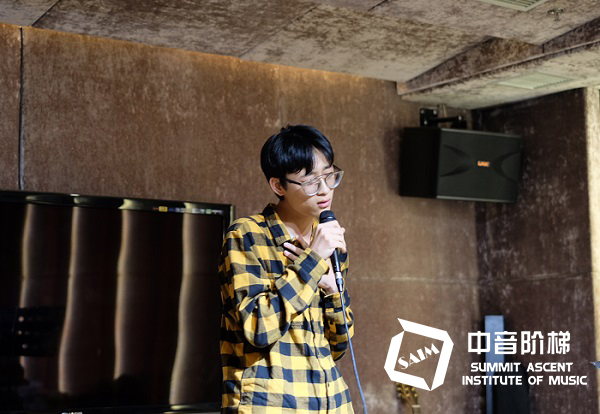 唱歌不好听怎么提高唱歌技巧？