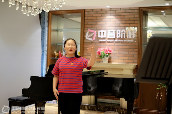 高中艺考培训班如何进行选择？