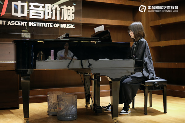 广州声乐艺考（北京）培训是一对一好还是一对多好？