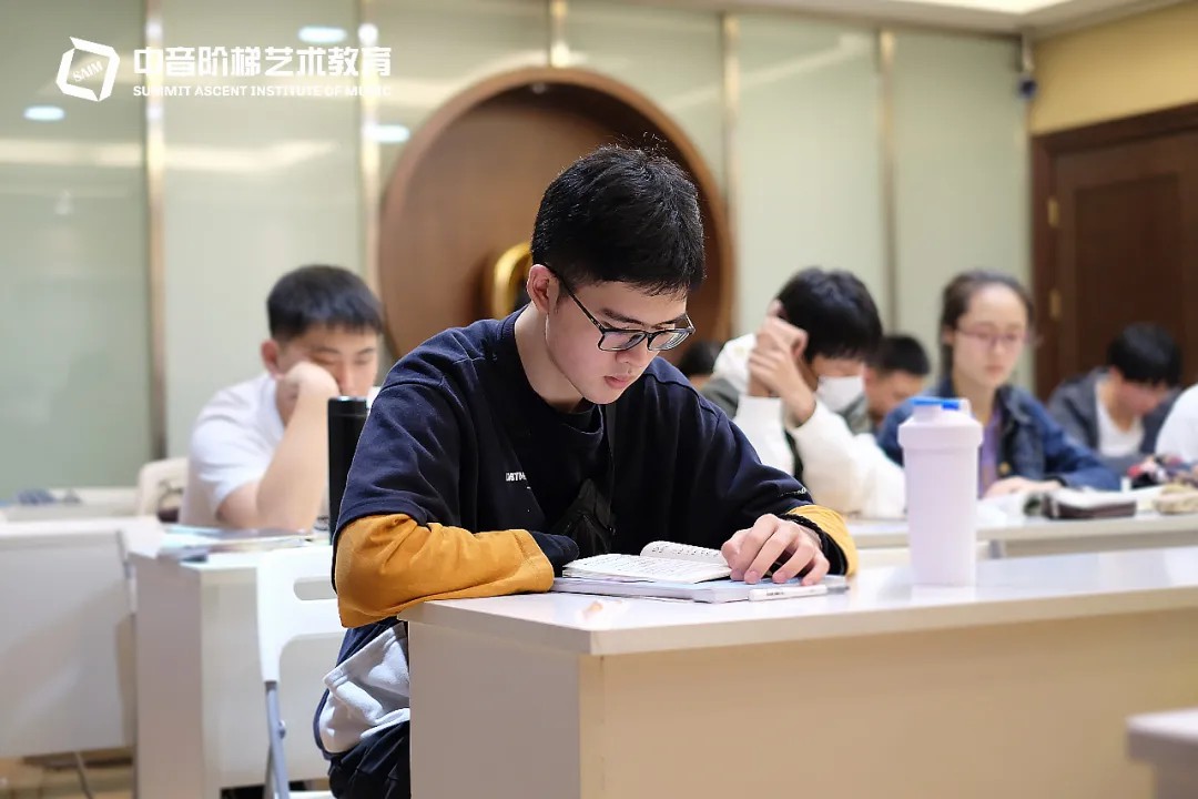 艺考落榜生都去了哪里