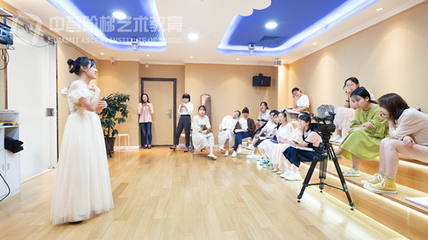 艺考音乐剧培训报名要求是什么