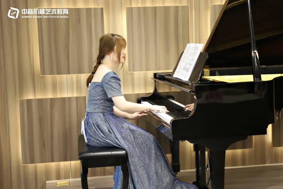 想学钢琴