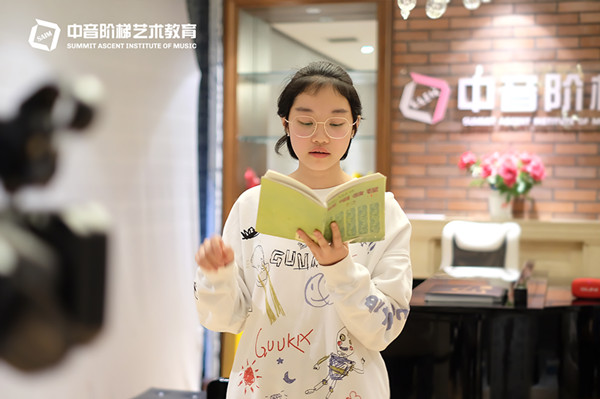 高考声乐补习是什么？声乐类型又有哪些？