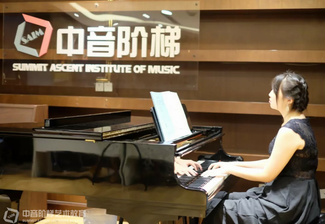 钢琴培训机构如何选择？钢琴学习需要注意什么？