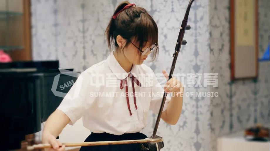 二胡校考集训营选哪个比较好？二胡校考容易吗？