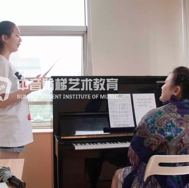 中央戏剧学院怎么考？中央戏剧学院有哪些专业？
