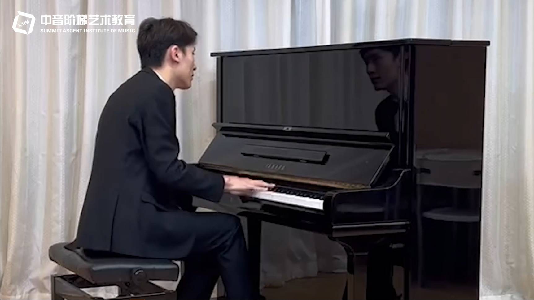 钢琴演奏-邹广源