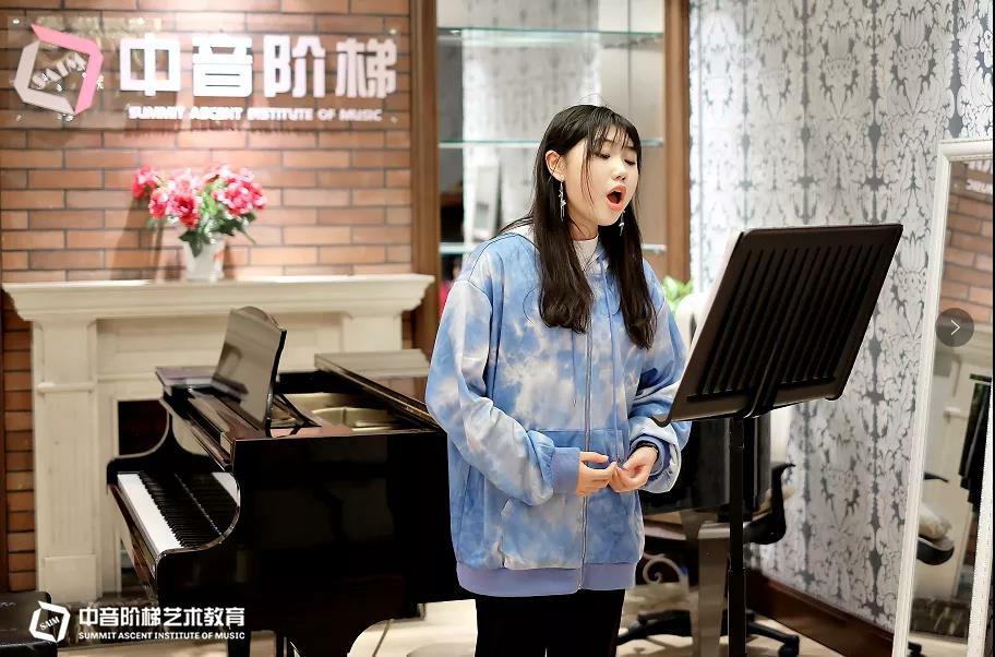 怎么学唱歌？初学者学唱歌注意事项