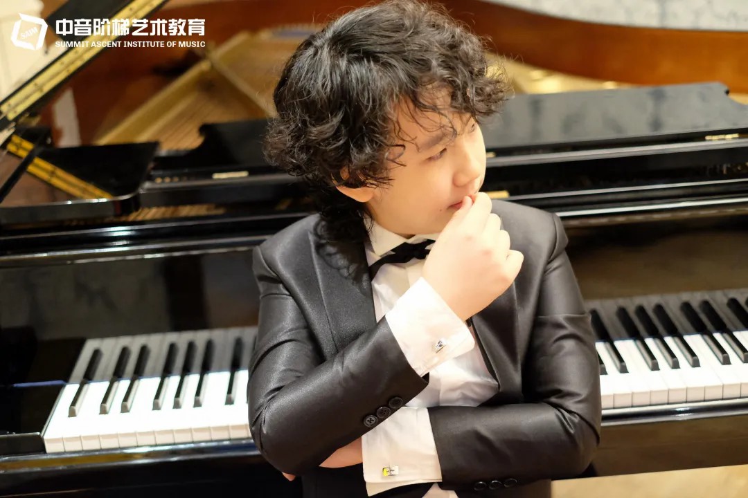 如何给孩子学选哪类钢琴兴趣班 孩子学钢琴的好处