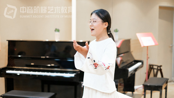 声乐培训的特点有哪些？学声乐的目的是什么？