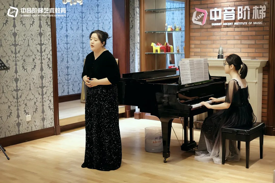 学习声乐有什么好处？声乐培训去哪里比较好？